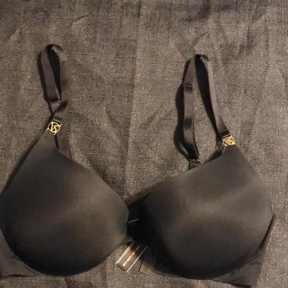 Black VS Bra